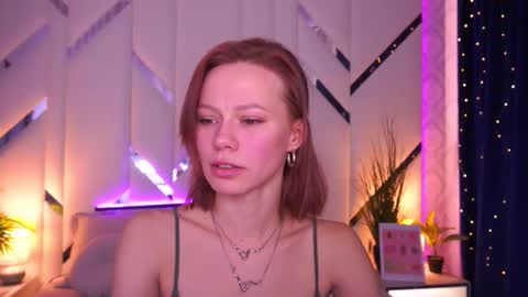 shyysiren online show from March 5, 2:24 pm