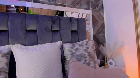    online show from November 19, 11:38 pm