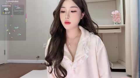 sililis online show from March 22, 11:49 am