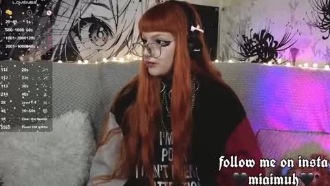 Mia online show from April 22, 7:00 pm