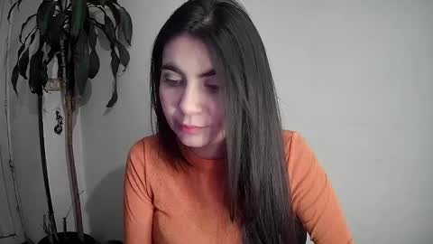 Silvie online show from December 7, 1:14 am