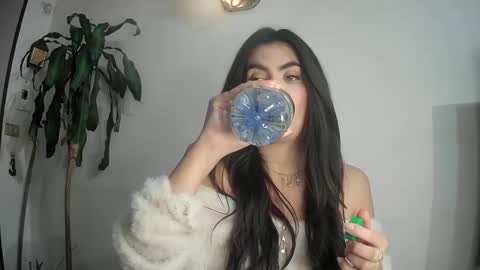 Silvie online show from March 8, 1:15 am