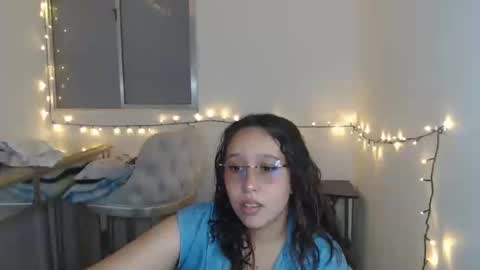Snapshot of skarlet_adams chatting on February 3, 4:20 pm Alice online show from February 3, 4:20 pm