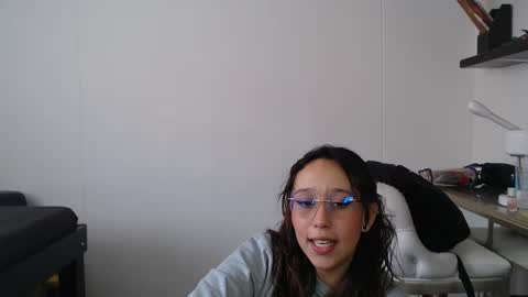Snapshot of skarlet_adams chatting on February 5, 2:37 pm Alice online show from February 5, 2:37 pm
