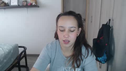 Snapshot of skarlet_adams chatting on December 14, 3:36 pm Alice online show from December 14, 3:36 pm