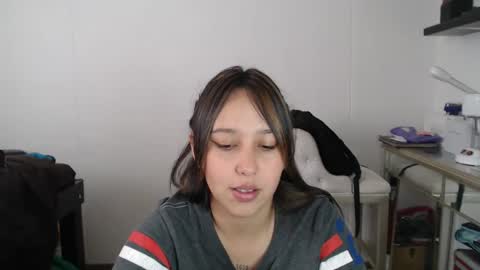 Snapshot of skarlet_adams chatting on March 8, 5:19 pm Alice online show from March 8, 5:19 pm