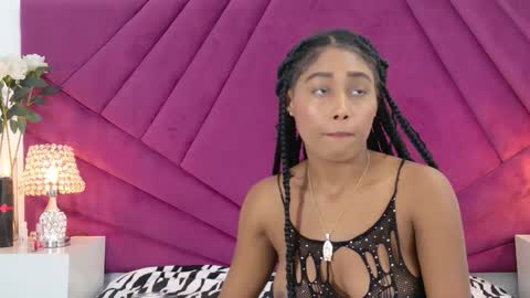 Snapshot of skarlettaylor chatting on October 13, 1:58 pm Skarlet online show from October 13, 1:58 pm