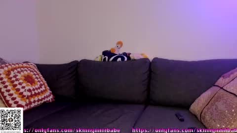 SkinnyBitch Ill be away for a little bit online show from February 22, 1:06 am