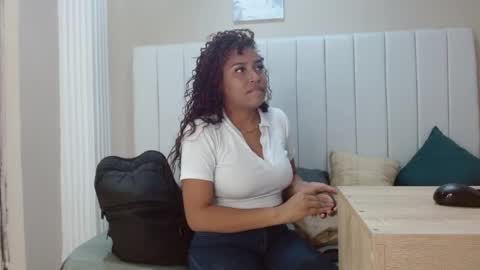 sky_blue05 online show from April 6, 2:07 pm