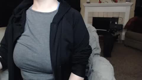 SKYLE   online show from April 6, 10:11 pm