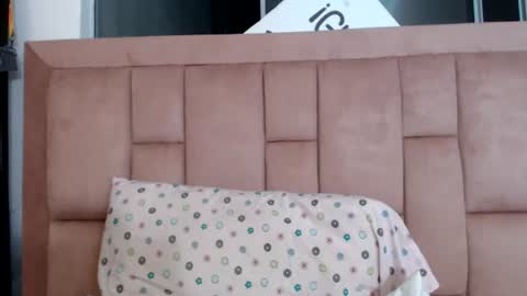 Skyler online show from July 2, 3:06 am