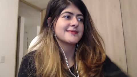 Snapshot of skyler1195 chatting on February 13, 2:12 am Skyler online show from February 13, 2:12 am