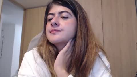 Snapshot of skyler1195 chatting on February 18, 3:21 am Skyler online show from February 18, 3:21 am