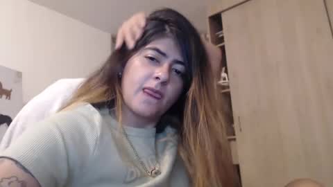 Snapshot of skyler1195 chatting on January 27, 12:43 am Skyler online show from January 27, 12:43 am