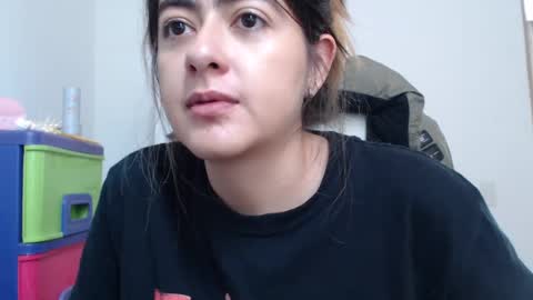 Snapshot of skyler1195 chatting on February 8, 5:29 pm Skyler online show from February 8, 5:29 pm