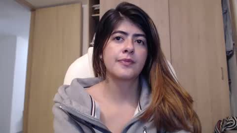 Snapshot of skyler1195 chatting on February 26, 5:24 am Skyler online show from February 26, 5:24 am