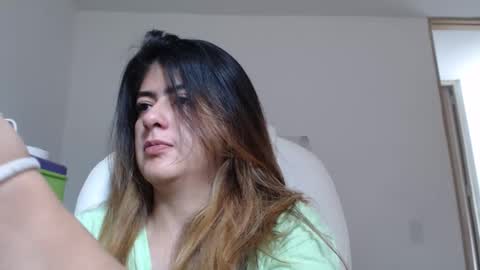 Snapshot of skyler1195 chatting on February 22, 5:20 pm Skyler online show from February 22, 5:20 pm