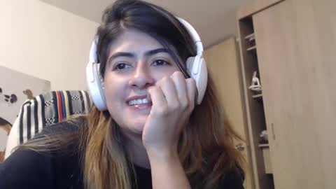 Snapshot of skyler1195 chatting on January 28, 11:50 pm Skyler online show from January 28, 11:50 pm