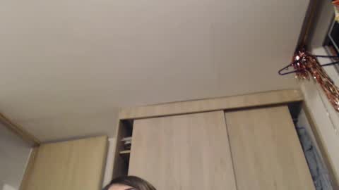 Snapshot of skyler1195 chatting on February 28, 2:09 am Skyler online show from February 28, 2:09 am