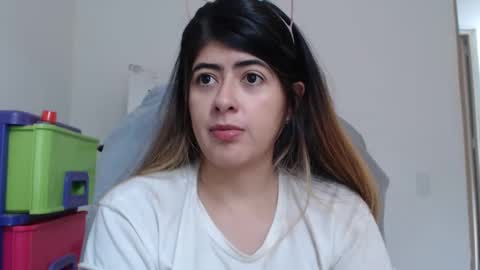 Snapshot of skyler1195 chatting on February 17, 5:12 pm Skyler online show from February 17, 5:12 pm