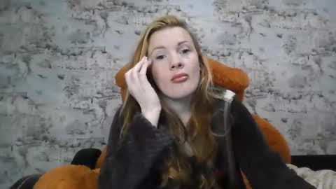 Skyler online show from October 12, 6:54 pm