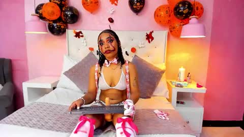 skylerbloom online show from October 23, 3:12 am