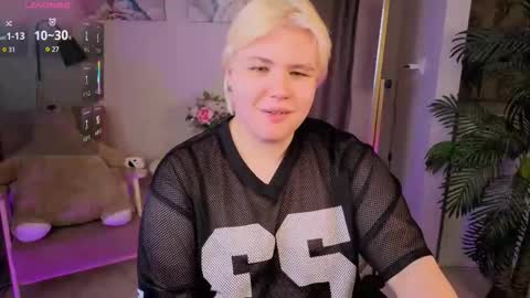 Trisha online show from October 1, 9:09 pm