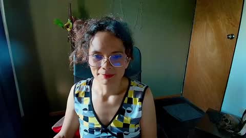 Snapshot of slavefuck chatting on January 16, 9:19 pm SlaveFuck online show from January 16, 9:19 pm