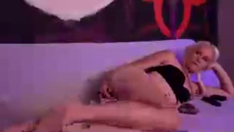 slip_inslide online show from July 23, 4:09 am