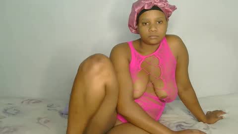slipperylipsx online show from May 31, 6:31 pm