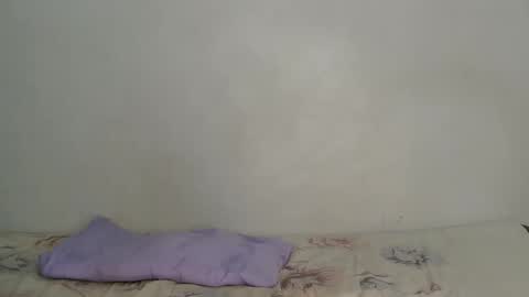 slipperylipsx online show from May 31, 2:12 pm