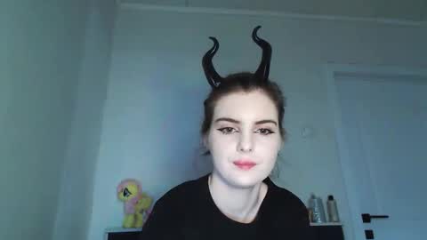 sloomonata online show from November 2, 4:16 am