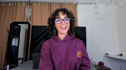 slutty_venus7 online show from July 5, 1:56 am