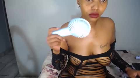 sluttykayy_ online show from October 21, 5:28 pm