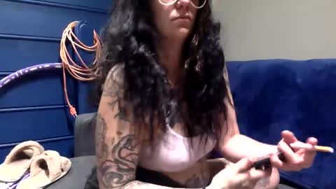 SluttyLittleXXX online show from November 27, 4:37 am