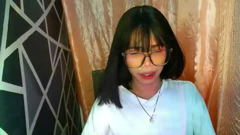 sluttypatotie online show from February 7, 1:48 pm