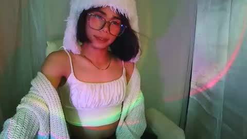 sluttypatotie online show from October 1, 4:23 pm