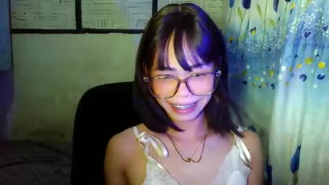 sluttypatotie online show from May 2, 5:49 pm