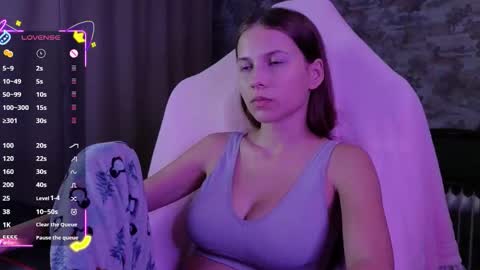 Emma online show from November 27, 6:00 pm