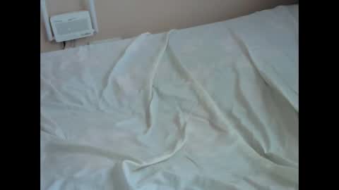 smart_lilly online show from November 11, 7:49 am