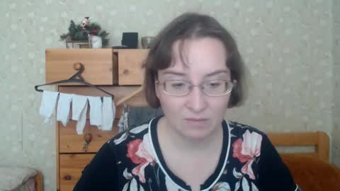 smart_rose online show from February 15, 12:59 pm