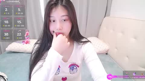 winni online show from December 17, 4:38 am