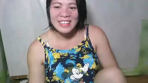 Snapshot of smilinglady27 chatting on September 17, 5:49 am smilinglady27 online show from September 17, 5:49 am