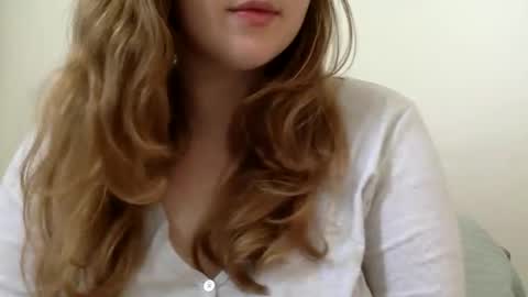 smokeshow3 online show from December 5, 6:33 pm