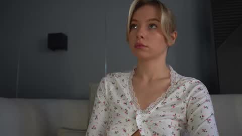 Candice Snow online show from February 12, 10:14 am