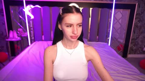 snow_whiteeex online show from March 28, 6:57 am