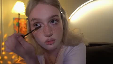Ellie online show from August 5, 5:58 am