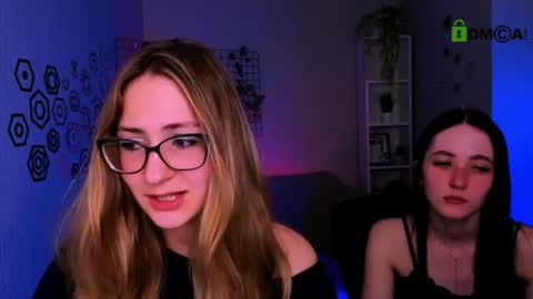 so_hot_rosalie online show from April 29, 9:20 pm