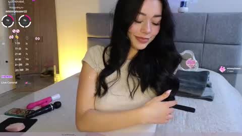 IG Soffimoon   I THANK YOU FOR LEAVING YOUR FOLLOW online show from February 24, 9:46 pm