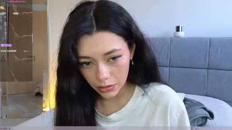 IG Soffimoon   I THANK YOU FOR LEAVING YOUR FOLLOW online show from June 16, 8:10 pm